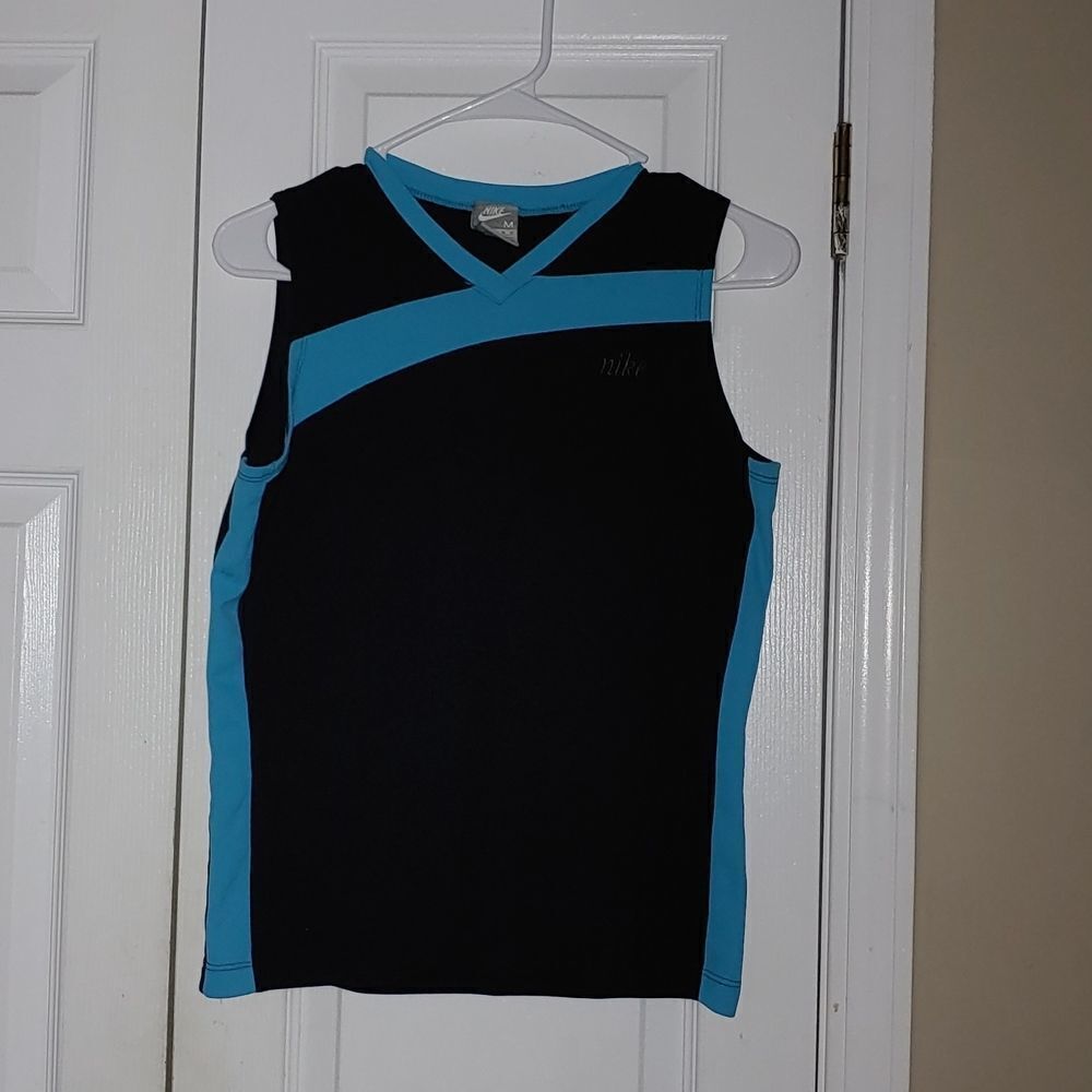 Nike turquoise and black sleeveless shirt Sz M (8/10) NWOT